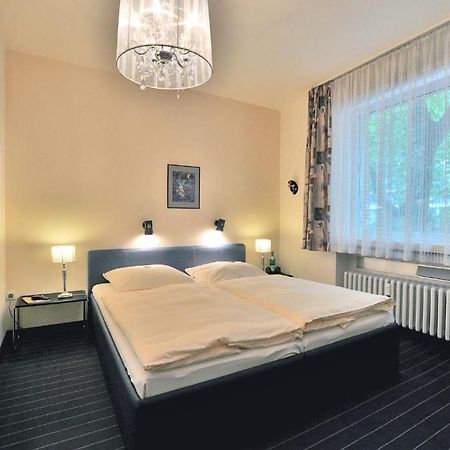 Hotel Am Ehrenhof Düsseldorf Chambre photo
